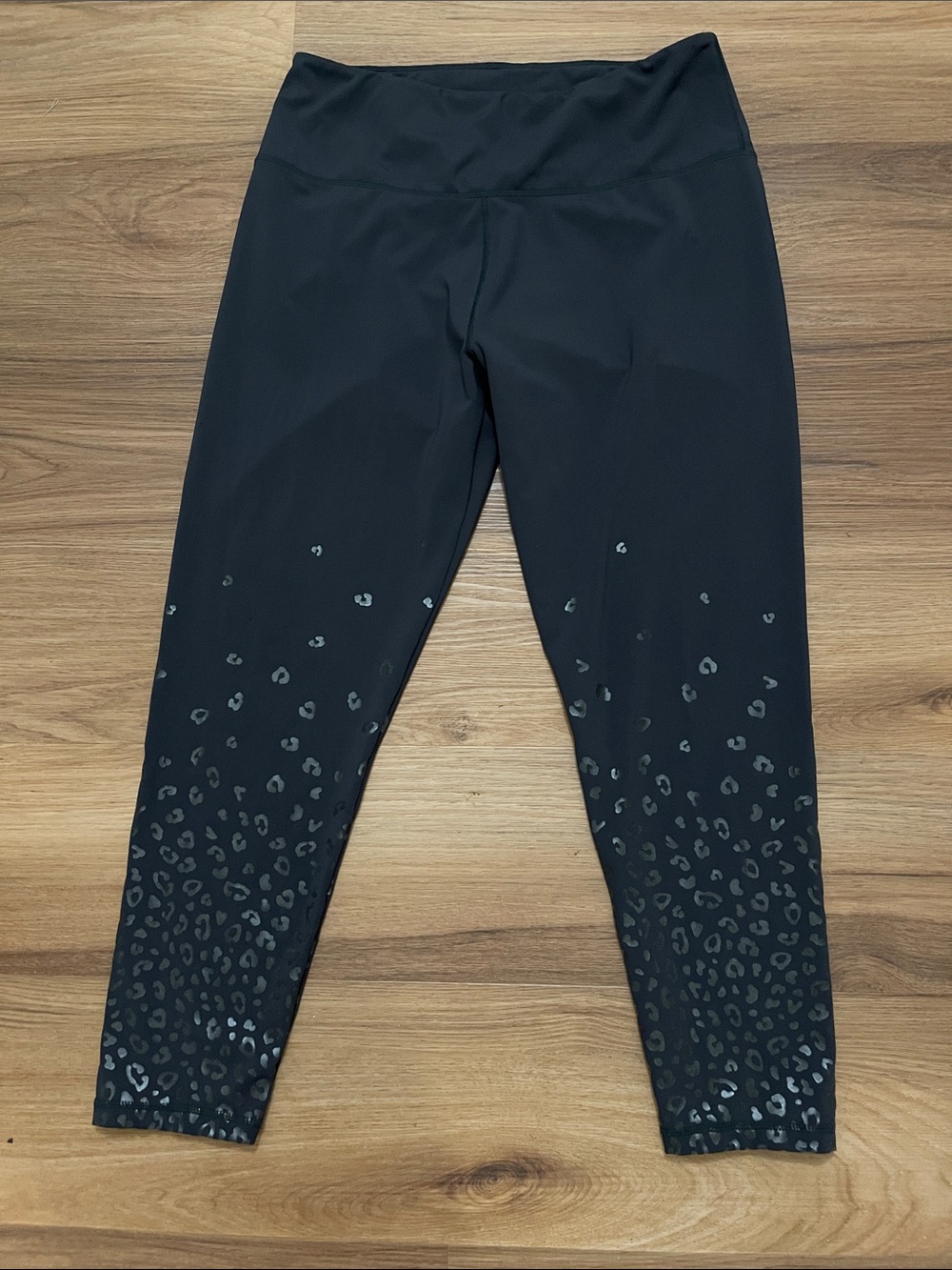 Cut The Frills Women’s Black High-Waist Leggings with Subtle Leopard Print XL
